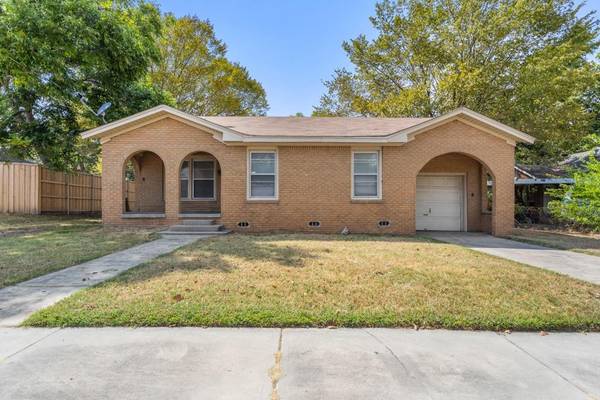 707 N Newsom Street, Mineola, TX 75773