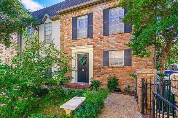 4306 Buena Vista Street #108H,  Dallas,  TX 75205