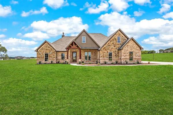 2012 Meadows Lane, Poolville, TX 76487