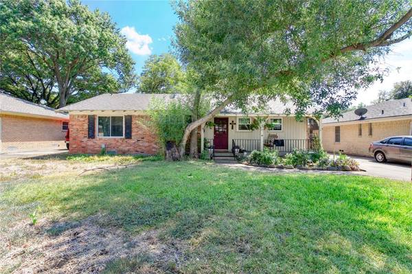 613 Greenleaf Drive, Richardson, TX 75080