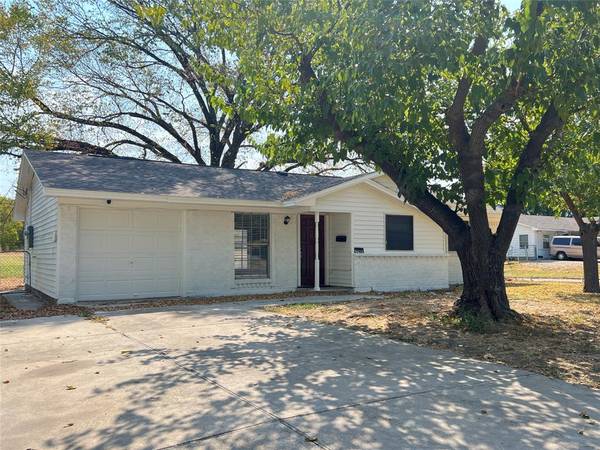 2316 Avis Street, Mesquite, TX 75149