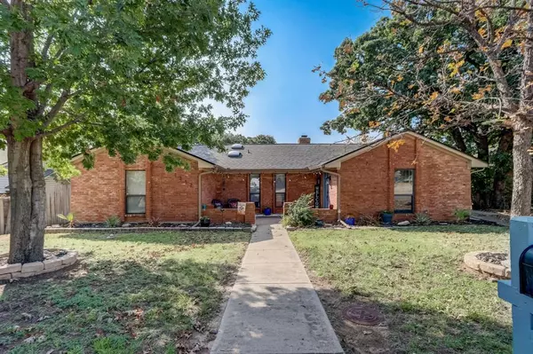 1212 Olmos Creek Place, Denton, TX 76205