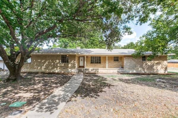 1202 N Graves Street, Mckinney, TX 75069