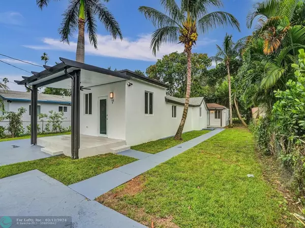 330 NW 82nd Ter,  Miami,  FL 33150