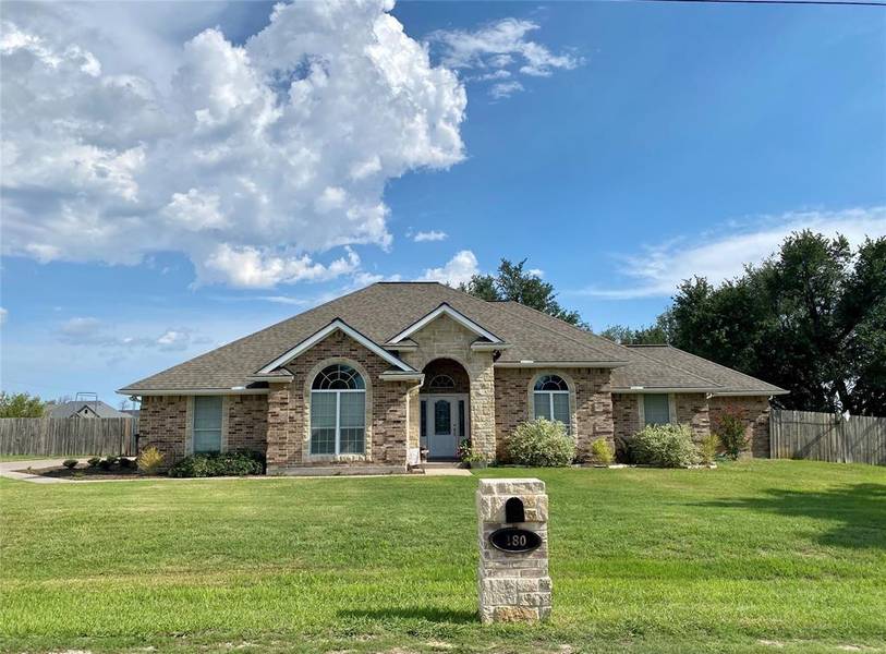 180 Bridle Path Drive, Stephenville, TX 76401