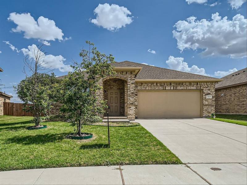 517 Terrace Court, Saginaw, TX 76131