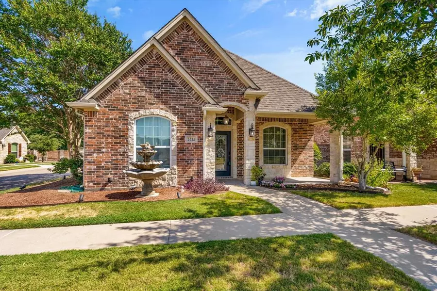 3332 Fountain Way, Granbury, TX 76049