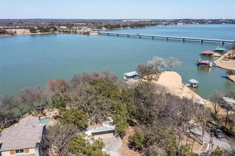 2404 Fame Court, Granbury, TX 76048