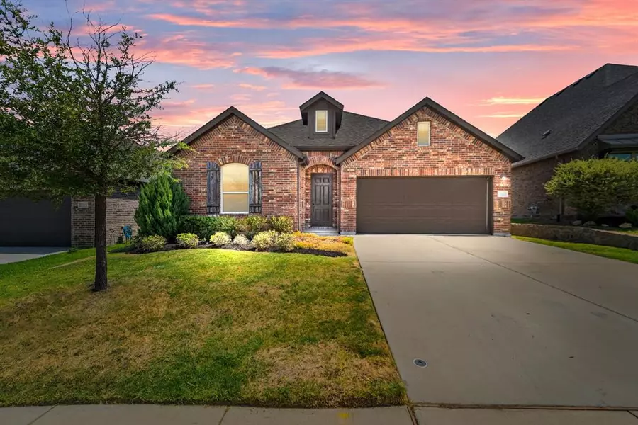 15420 Pioneer Bluff Trail, Fort Worth, TX 76262