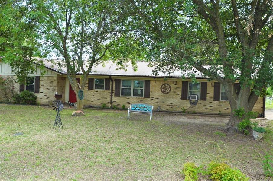 6427 Fm 499, Campbell, TX 75422