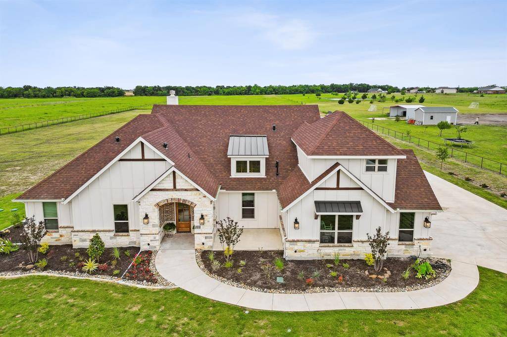 3243 County Road 2152, Caddo Mills, TX 75135