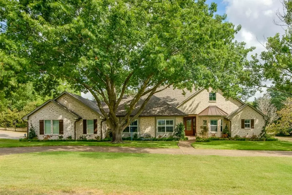 Fairview, TX 75069,1001 Pecan Drive