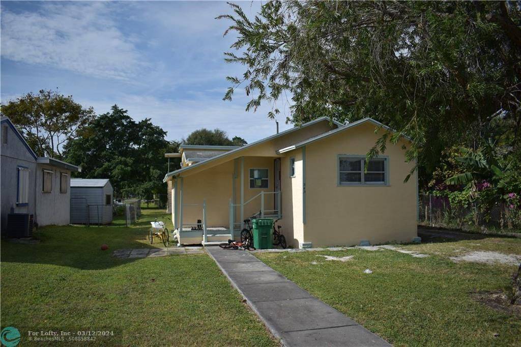 Pahokee, FL 33476,349 Cypress Ave