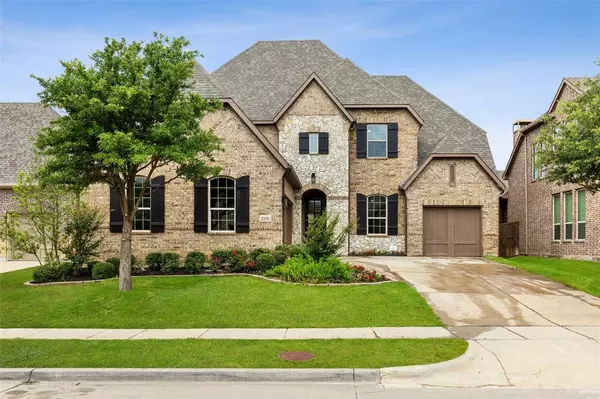 2252 Hidalgo Drive, Carrollton, TX 75010