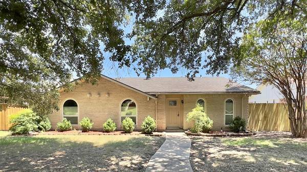 3816 Mckinley Drive, Plano, TX 75023