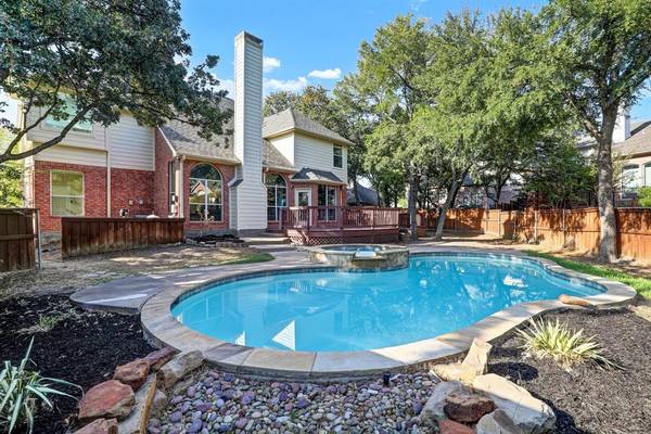 935 Crown Court, Highland Village, TX 75077