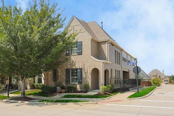 657 Surrey Lane, Flower Mound, TX 75022