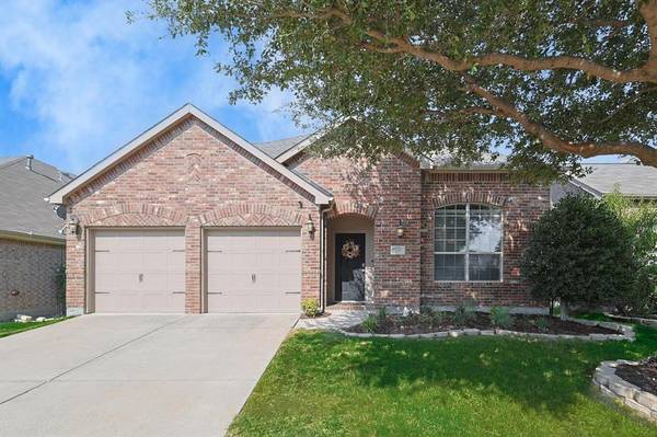 404 Turnstone Drive, Little Elm, TX 75068