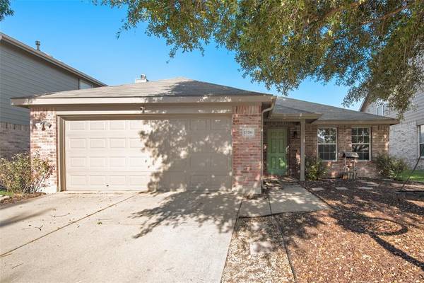 13204 Settlers Trail, Fort Worth, TX 76244