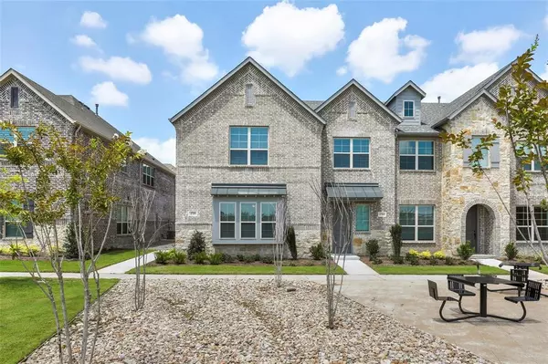 2725 Vista Park Lane, Lewisville, TX 75067