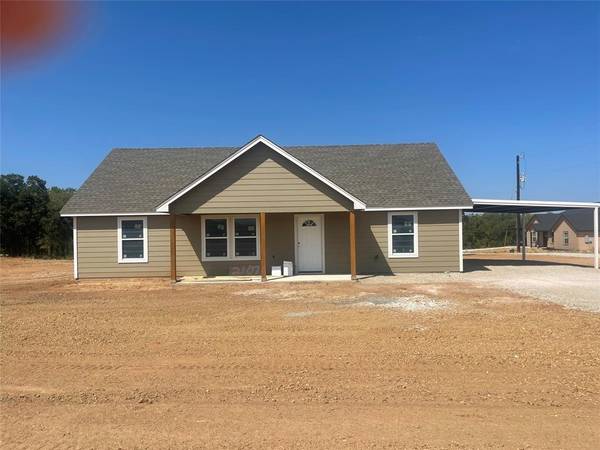 2107 Brown Loop, Poolville, TX 76487