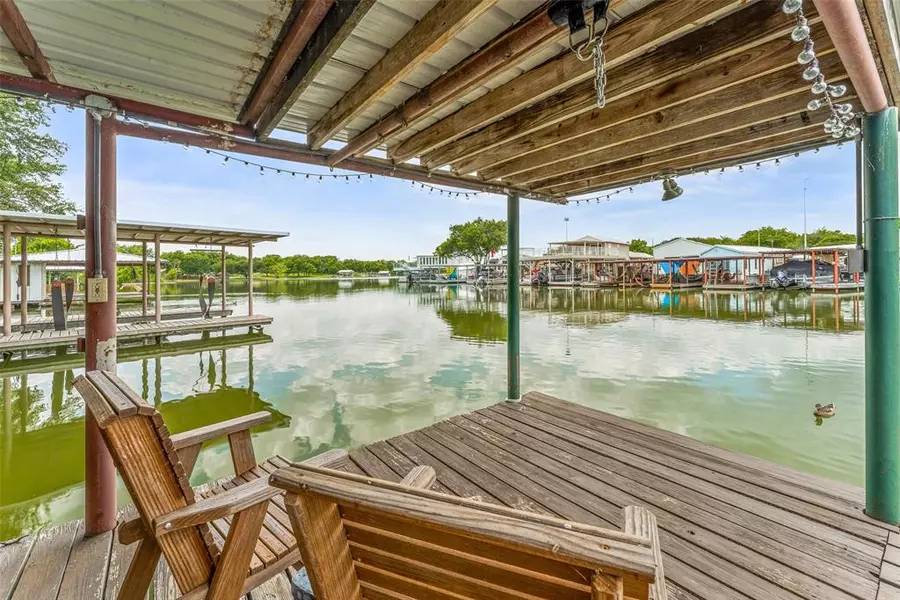 305 Brazos Harbor Drive, Granbury, TX 76048