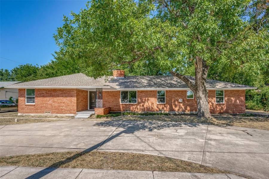 707 S 5th Street, Sanger, TX 76266