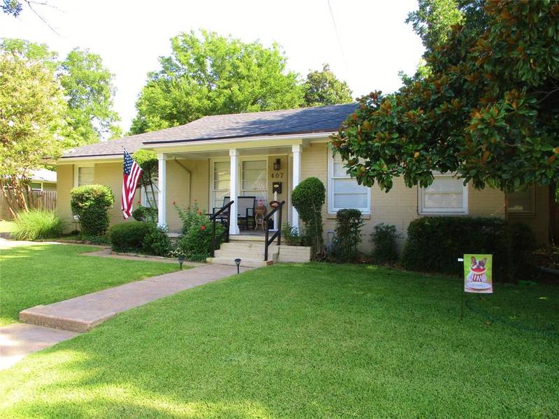 407 E 9th Street, Bonham, TX 75418