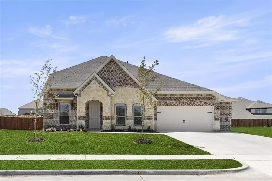 334 Chapel Hill Drive, Forney, TX 75126