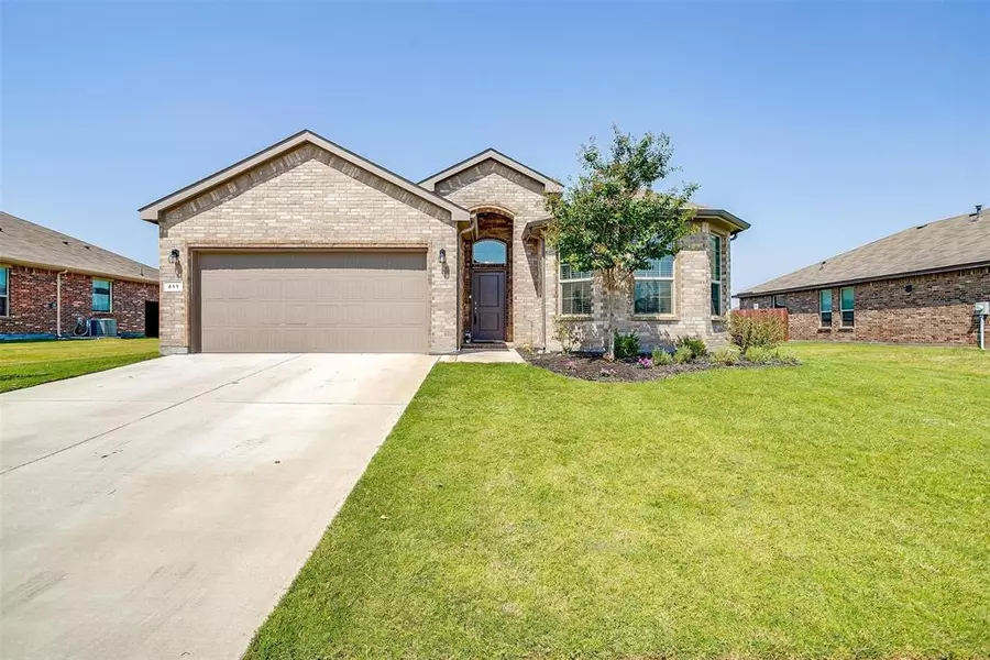 411 Helm Lane, Azle, TX 76020