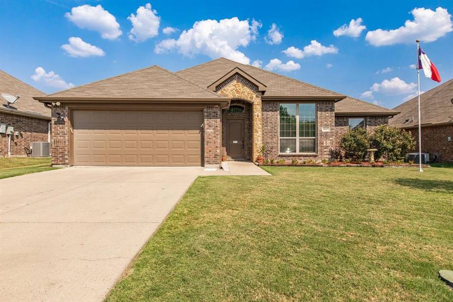 11611 Michele Drive, Greenville, TX 75402