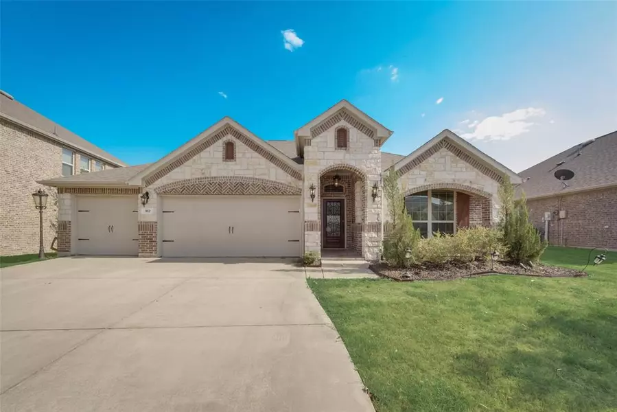 162 Balfour Drive, Fate, TX 75189