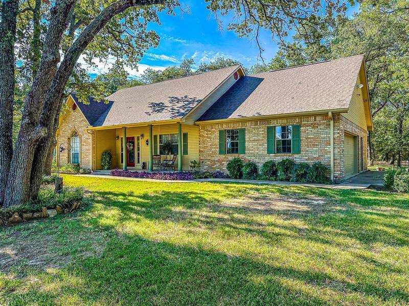 205 Woodside Court, Corsicana, TX 75109