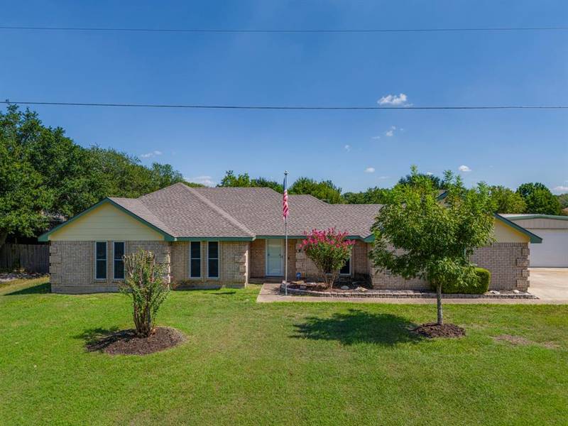 130 Crest Brook Drive, Red Oak, TX 75154