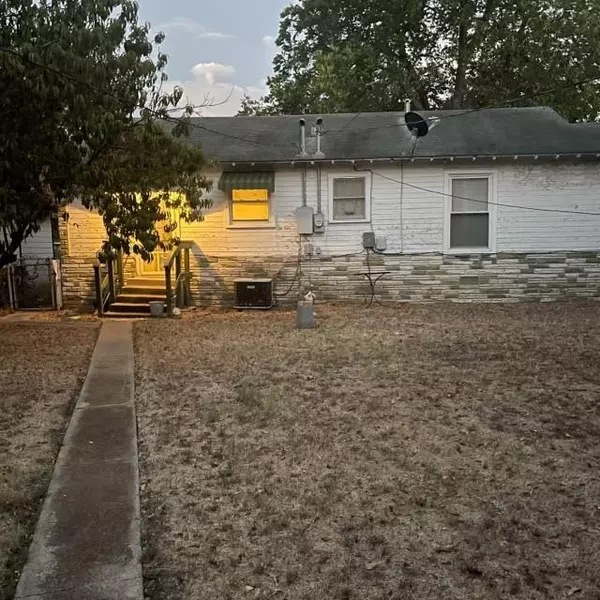 2413 Mitchell Avenue, Waco, TX 76708