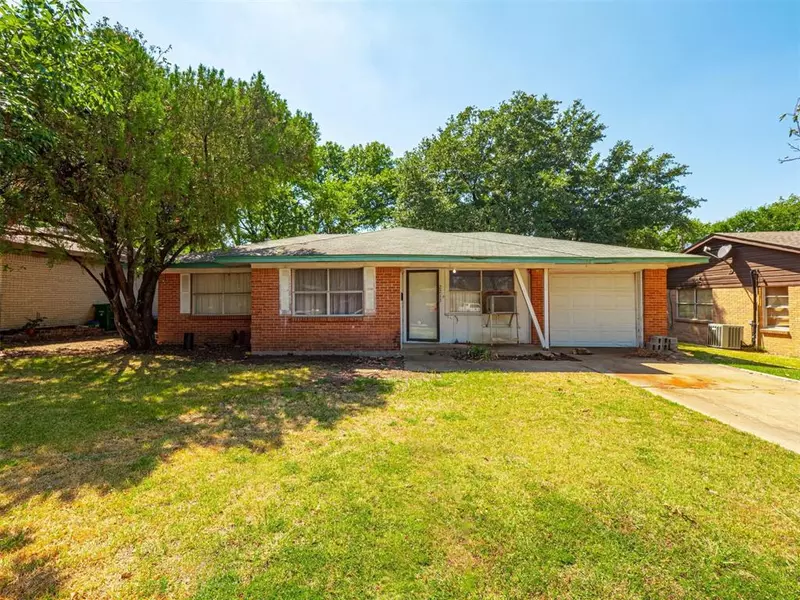 2213 Janice Street, Mesquite, TX 75149