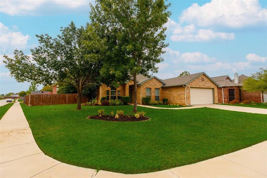 4312 Windy Meadow Drive, Corinth, TX 76208