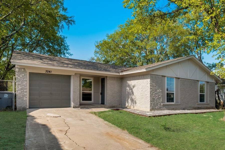 3241 Pacesetter Drive, Dallas, TX 75241