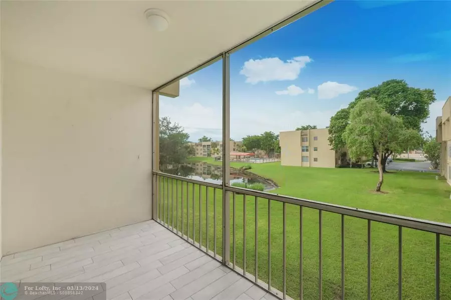 6020 NW 64th Ave  #206, Tamarac, FL 33319