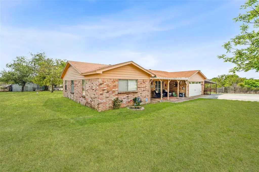 Springtown, TX 76082,892 Highland Circle