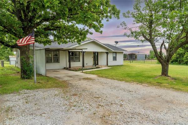 441 Jack Grace Hill Road, Bowie, TX 76230