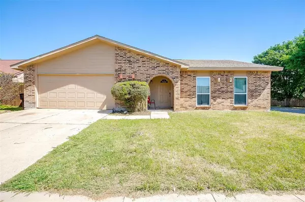 3200 Woodlark Drive, Fort Worth, TX 76123