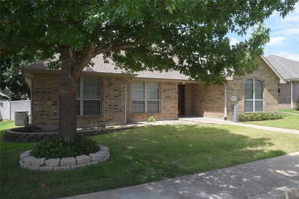 1805 PARK PLACE, Mineola, TX 75773