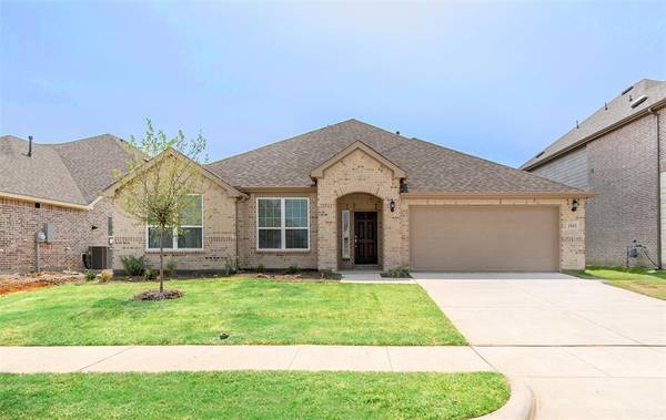 1520 Sawyer Drive, Aubrey, TX 76227