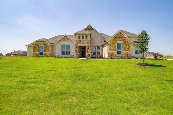 341 Lakota Parkway, Waxahachie, TX 75165