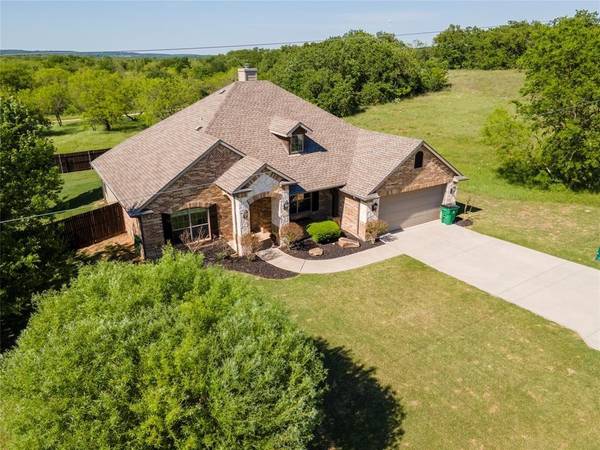 109 Cactus Canyon Drive, Runaway Bay, TX 76426