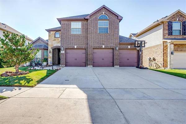 2813 Stackhouse Street, Fort Worth, TX 76244