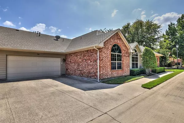 Fort Worth, TX 76116,3149 Camellia Rose Drive #713