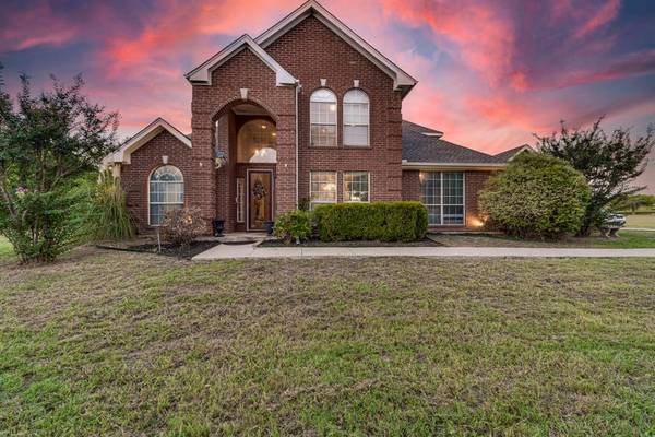 809 W Bear Creek Road, Glenn Heights, TX 75154