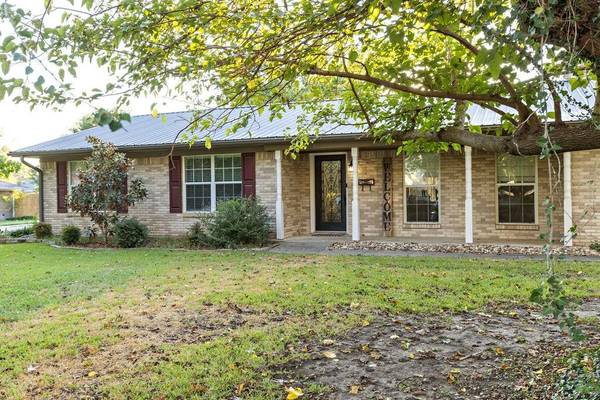 1201 N 14th Street,  Honey Grove,  TX 75446